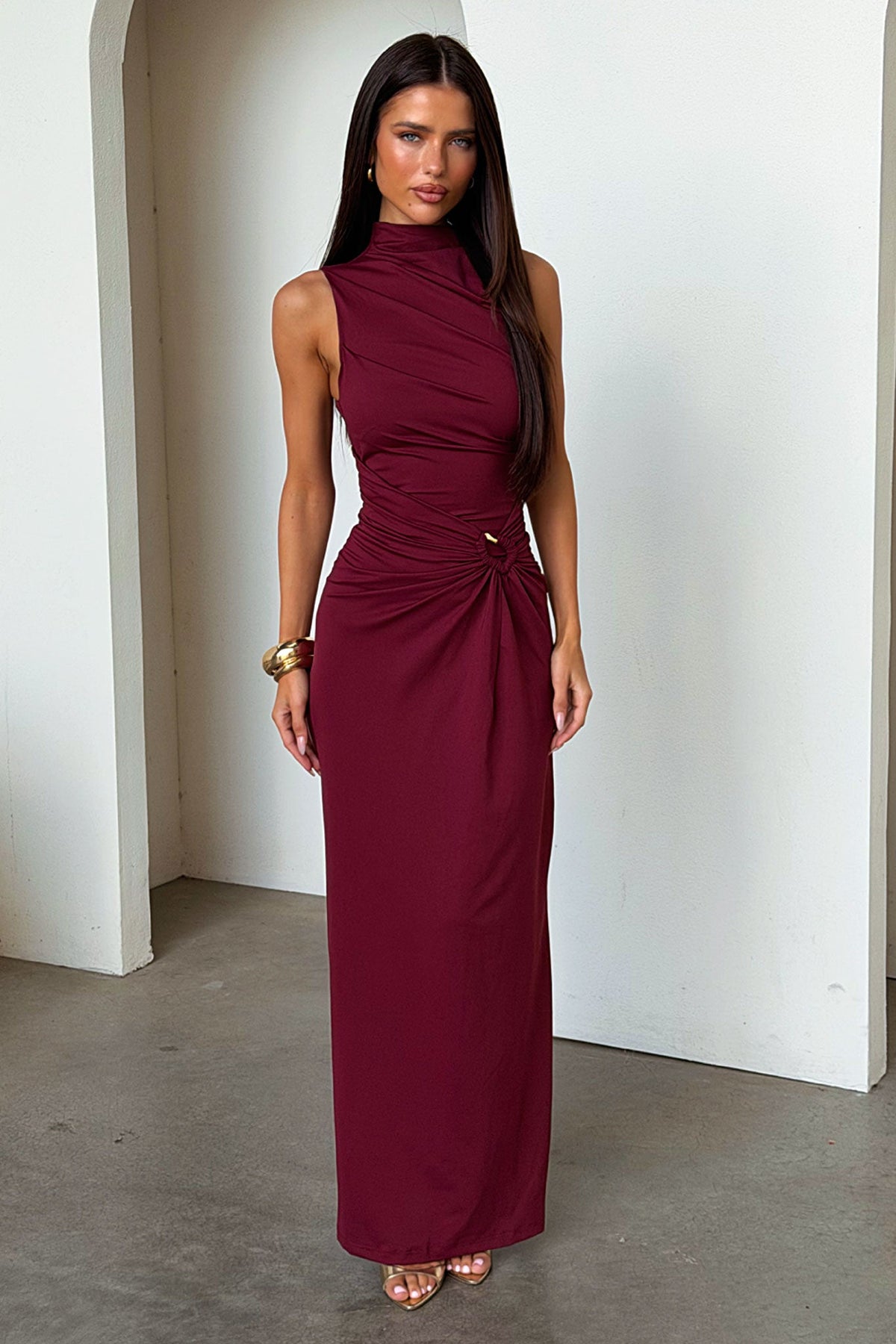 Amaris Mock Neck Maxi Dress - Burdeos