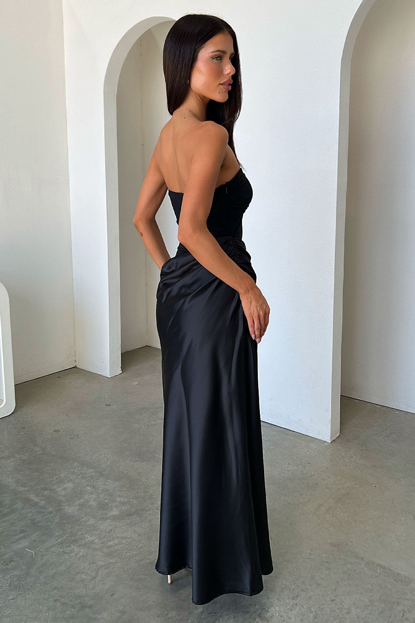 Amery Strapless Maxi Dress - Negro