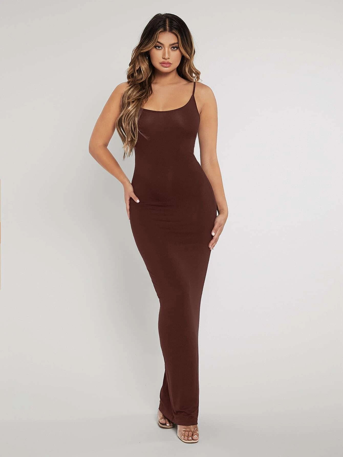 Robe moulante sculptante